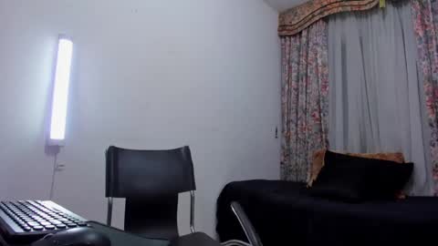 Niki online show from 02/13/25, 04:22
