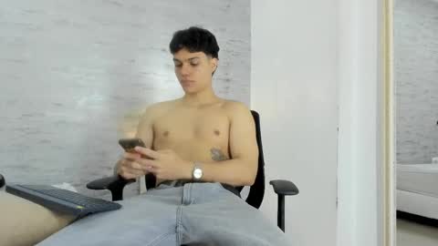Snapshot of _noah_heyden chatting on 02/10/25, 03:32 Noah Heyden online show from 02/10/25, 03:32