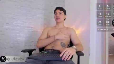 Snapshot of _noah_heyden chatting on 03/08/25, 01:57 Noah Heyden online show from 03/08/25, 01:57