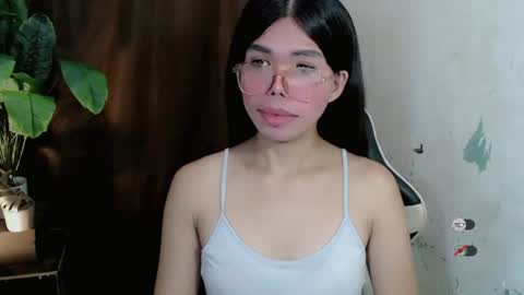 _odette22 online show from 07/05/26, 12:23