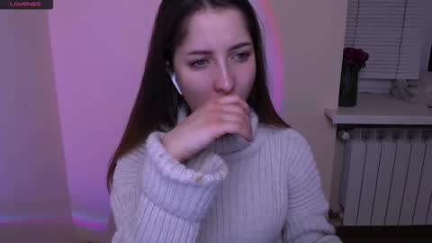 Snapshot of _oliviax_ chatting on 12/15/25, 09:13 Olivia online show from 12/15/25, 09:13