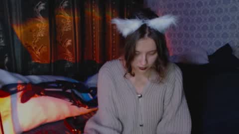 Snapshot of _opiums_honey_ chatting on 10/19/25, 03:56 Opiums Honey online show from 10/19/25, 03:56