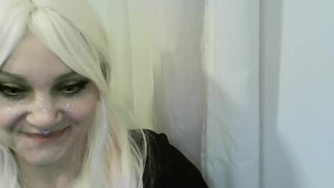 Snapshot of _palyn chatting on 09/15/25, 10:54 Palyn online show from 09/15/25, 10:54