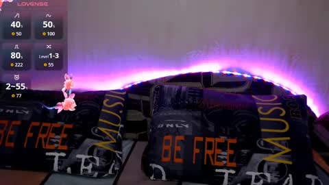 Snapshot of _pando4ka_ chatting on 10/28/25, 08:22  pando4ka  online show from 10/28/25, 08:22