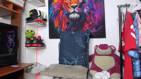 Snapshot of _pantera_09 chatting on 09/30/25, 11:04 Kevin  online show from 09/30/25, 11:04