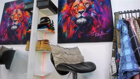 Snapshot of _pantera_09 chatting on 10/13/25, 10:15 Kevin  online show from 10/13/25, 10:15