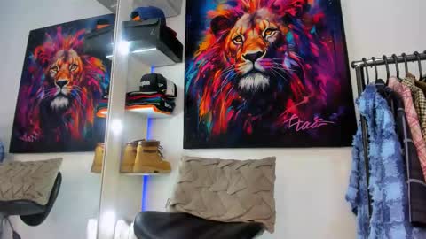 Snapshot of _pantera_09 chatting on 10/14/25, 09:15 Kevin  online show from 10/14/25, 09:15