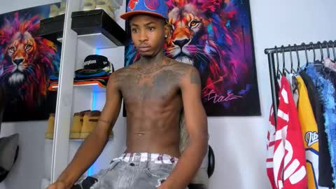 Snapshot of _pantera_09 chatting on 10/20/25, 01:55 Kevin  online show from 10/20/25, 01:55