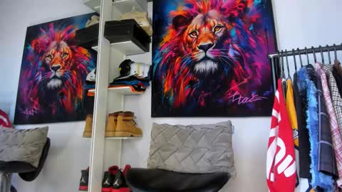 Snapshot of _pantera_09 chatting on 10/25/25, 06:35 Kevin  online show from 10/25/25, 06:35