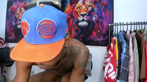 Snapshot of _pantera_09 chatting on 10/27/25, 10:14 Kevin  online show from 10/27/25, 10:14