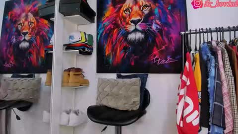 Snapshot of _pantera_09 chatting on 10/30/25, 09:33 Kevin online show from 10/30/25, 09:33