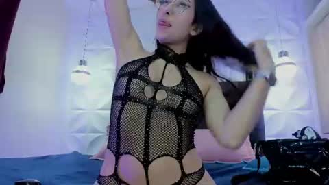 Pau online show from 07/18/26, 12:20