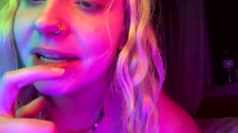 _peaceoutgirlscout_ online show from 09/23/25, 08:50