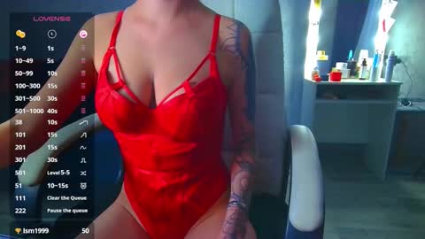 Ilona online show from 12/01/25, 09:58