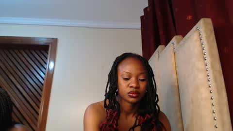 pixie online show from 02/03/25, 04:31