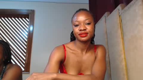 pixie online show from 02/08/25, 06:12