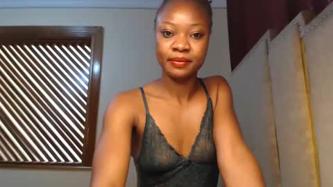 pixie online show from 02/11/25, 05:58