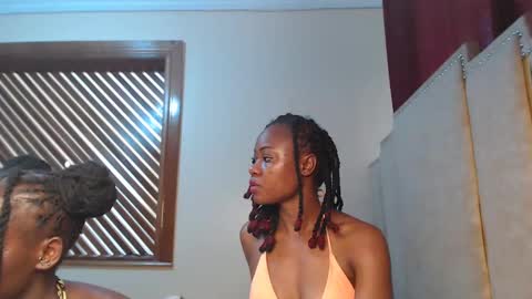 pixie online show from 03/06/25, 12:19