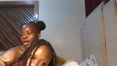 pixie online show from 03/06/25, 04:17