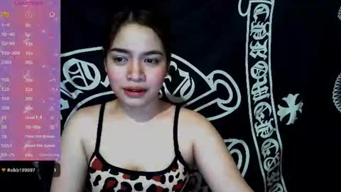 Snapshot of _preciousmoira chatting on 06/13/26, 12:41 _preciousmoira online show from 06/13/26, 12:41