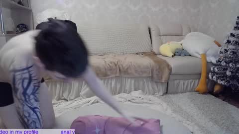 _pretty_fox_ online show from 12/15/24, 03:45