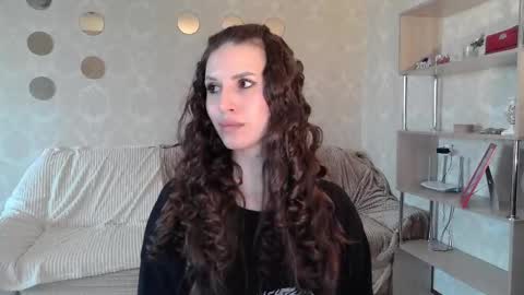 _pretty_fox_ online show from 10/28/25, 08:18