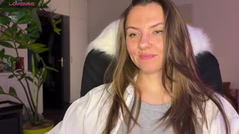  HADLY today day-off see u online 0112  online show from 01/02/25, 04:56