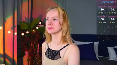 Snapshot of _ramona__ chatting on 11/28/25, 06:16 im Amy online show from 11/28/25, 06:16