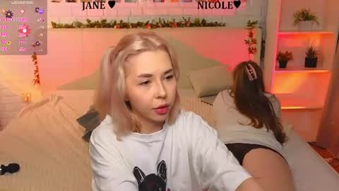 Merlizz Eva Jane Mila Nicole  left to right  online show from 06/14/26, 02:24