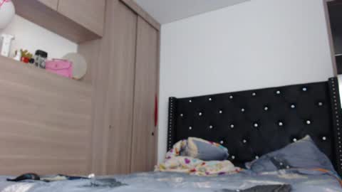 Snapshot of _ravenna_ chatting on 02/05/25, 03:13 Samara Romero online show from 02/05/25, 03:13