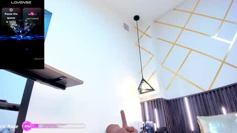 Snapshot of _rebecca1 chatting on 10/11/25, 05:11 rebecca online show from 10/11/25, 05:11