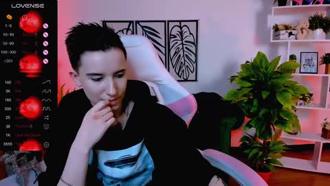 Snapshot of _rein_ramm chatting on 01/28/25, 09:19 Rein online show from 01/28/25, 09:19