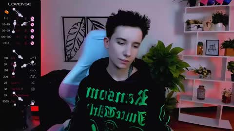 Snapshot of _rein_ramm chatting on 02/12/25, 12:22 Rein online show from 02/12/25, 12:22