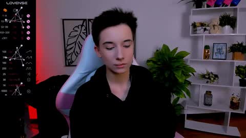 Snapshot of _rein_ramm chatting on 02/14/25, 06:34 Rein online show from 02/14/25, 06:34