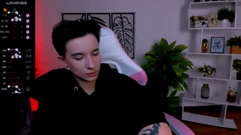 Snapshot of _rein_ramm chatting on 02/14/25, 09:34 Rein online show from 02/14/25, 09:34