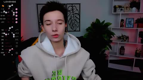 Snapshot of _rein_ramm chatting on 02/26/25, 09:21 Rein online show from 02/26/25, 09:21