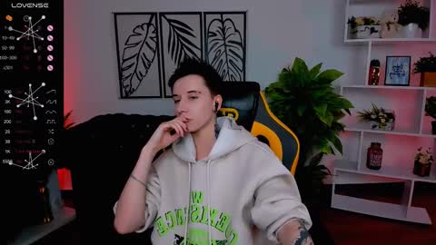 Snapshot of _rein_ramm chatting on 02/26/25, 12:25 Rein online show from 02/26/25, 12:25