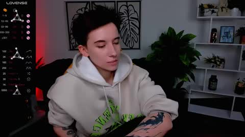 Snapshot of _rein_ramm chatting on 02/26/25, 03:41 Rein online show from 02/26/25, 03:41