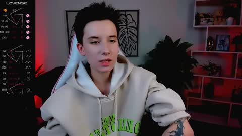 Snapshot of _rein_ramm chatting on 02/27/25, 10:48 Rein online show from 02/27/25, 10:48