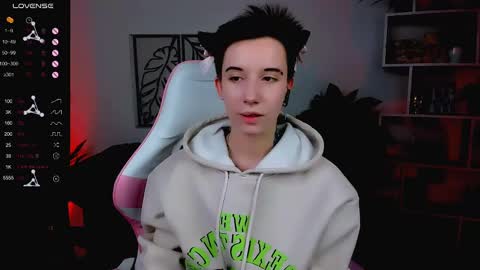 Snapshot of _rein_ramm chatting on 02/28/25, 09:15 Rein online show from 02/28/25, 09:15