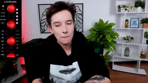 Snapshot of _rein_ramm chatting on 03/05/25, 06:23 Rein online show from 03/05/25, 06:23