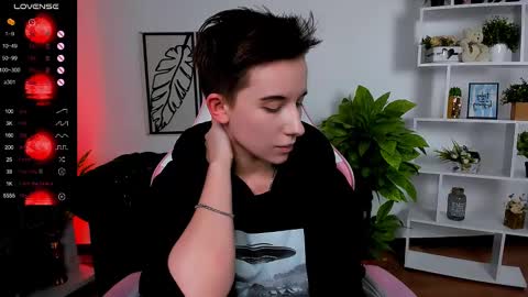 Snapshot of _rein_ramm chatting on 03/05/25, 12:33 Rein online show from 03/05/25, 12:33