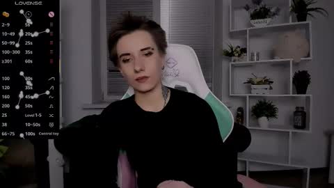 Snapshot of _rein_ramm chatting on 10/11/25, 07:56 Rein online show from 10/11/25, 07:56