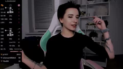 Snapshot of _rein_ramm chatting on 10/17/25, 10:01 Rein online show from 10/17/25, 10:01