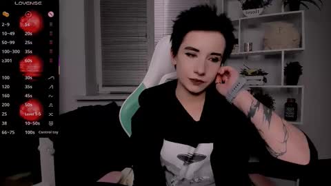 Snapshot of _rein_ramm chatting on 10/20/25, 08:53 Rein online show from 10/20/25, 08:53