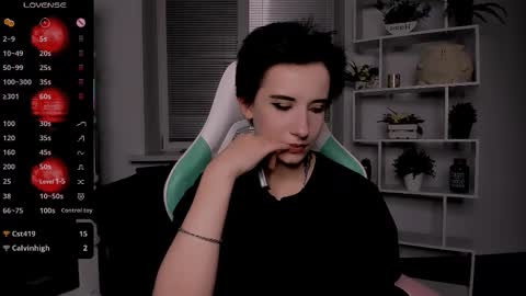 Snapshot of _rein_ramm chatting on 10/21/25, 08:42 Rein online show from 10/21/25, 08:42