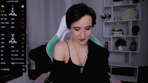 Snapshot of _rein_ramm chatting on 11/15/25, 06:04 Rein online show from 11/15/25, 06:04