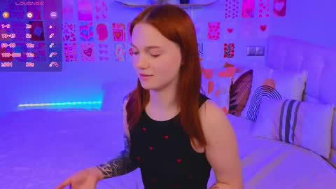 LISSAPVT IS OPEN online show from 02/09/25, 06:54