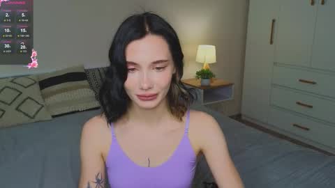 Snapshot of _reverse_gang_ chatting on 10/08/25, 08:23 LISSAPVT IS OPEN online show from 10/08/25, 08:23