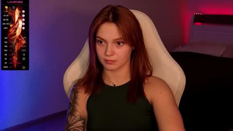 Snapshot of _reverse_gang_ chatting on 10/13/25, 03:56 LISSAPVT IS OPEN online show from 10/13/25, 03:56